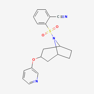 molecular formula C19H19N3O3S B2450078 2-(((1R,5S)-3-(吡啶-3-yloxy)-8-氮杂双环[3.2.1]辛烷-8-基)磺酰基)苯甲腈 CAS No. 2109267-17-4