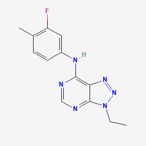 molecular formula C13H13FN6 B2450202 3-ethyl-N-(3-fluoro-4-methylphenyl)-3H-[1,2,3]triazolo[4,5-d]pyrimidin-7-amine CAS No. 899975-34-9