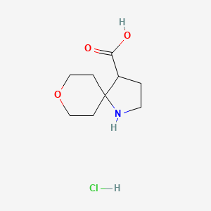 molecular formula C9H16ClNO3 B2450646 Acide 8-oxa-1-azaspiro[4.5]décane-4-carboxylique ; chlorhydrate CAS No. 2305253-44-3