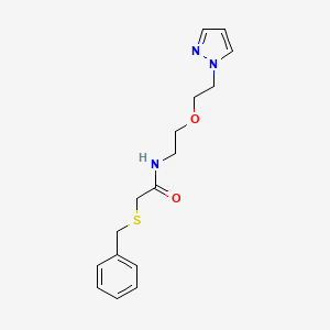 molecular formula C16H21N3O2S B2450704 2-(苄基硫基)-N-{2-[2-(1H-吡唑-1-基)乙氧基]乙基}乙酰胺 CAS No. 2097889-83-1