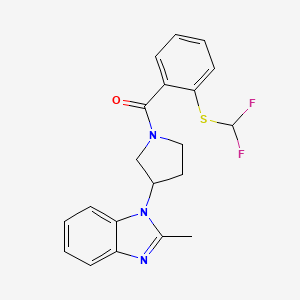molecular formula C20H19F2N3OS B2450935 (2-((difluoromethyl)thio)phenyl)(3-(2-methyl-1H-benzo[d]imidazol-1-yl)pyrrolidin-1-yl)methanone CAS No. 2034560-61-5