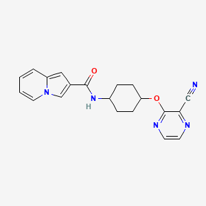 molecular formula C20H19N5O2 B2451314 N-((1r,4r)-4-((3-cyanopyrazin-2-yl)oxy)cyclohexyl)indolizine-2-carboxamide CAS No. 2034204-03-8