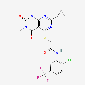 molecular formula C20H17ClF3N5O3S B2452399 N-(2-chloro-5-(trifluoromethyl)phenyl)-2-((2-cyclopropyl-6,8-dimethyl-5,7-dioxo-5,6,7,8-tetrahydropyrimido[4,5-d]pyrimidin-4-yl)thio)acetamide CAS No. 863003-05-8