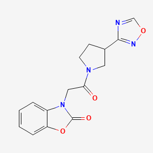 molecular formula C15H14N4O4 B2452515 3-(2-(3-(1,2,4-oxadiazol-3-yl)pyrrolidin-1-yl)-2-oxoethyl)benzo[d]oxazol-2(3H)-one CAS No. 2034276-54-3
