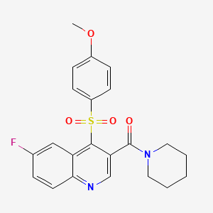 molecular formula C22H21FN2O4S B2452627 6-Fluoro-4-[(4-methoxyphenyl)sulfonyl]-3-(piperidin-1-ylcarbonyl)quinoline CAS No. 1110976-11-8