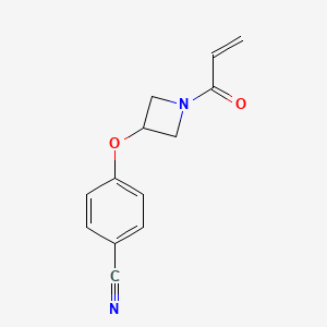molecular formula C13H12N2O2 B2453386 4-(1-Prop-2-enoylazetidin-3-yl)oxybenzonitrile CAS No. 2109299-42-3