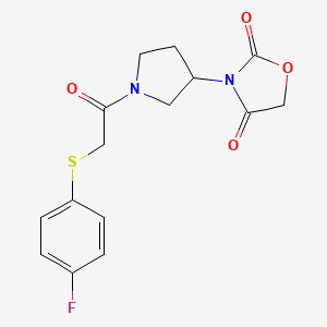 molecular formula C15H15FN2O4S B2453683 3-(1-(2-((4-Fluorophenyl)thio)acetyl)pyrrolidin-3-yl)oxazolidine-2,4-dione CAS No. 1903546-80-4