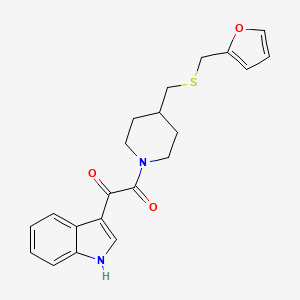 molecular formula C21H22N2O3S B2453852 1-(4-(((呋喃-2-基甲硫基)甲基)哌啶-1-基)-2-(1H-吲哚-3-基)乙烷-1,2-二酮 CAS No. 1396771-00-8