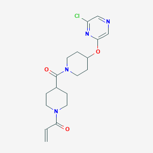 molecular formula C18H23ClN4O3 B2454129 1-[4-[4-(6-Chloropyrazin-2-yl)oxypiperidine-1-carbonyl]piperidin-1-yl]prop-2-en-1-one CAS No. 2361896-71-9