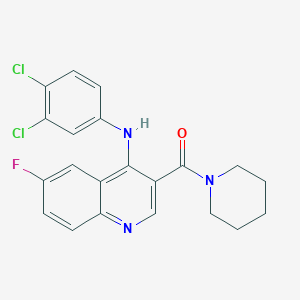 molecular formula C21H18Cl2FN3O B2454537 (4-((3,4-Dichlorophenyl)amino)-6-fluoroquinolin-3-yl)(piperidin-1-yl)methanone CAS No. 1326835-61-3