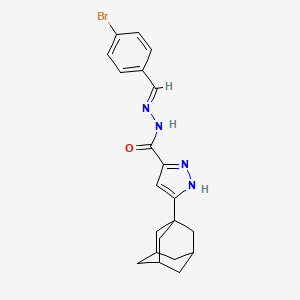 molecular formula C21H23BrN4O B2454726 (E)-3-((1S,3s)-金刚烷-1-基)-N'-(4-溴苄叉基)-1H-吡唑-5-甲酰肼 CAS No. 1284266-14-3