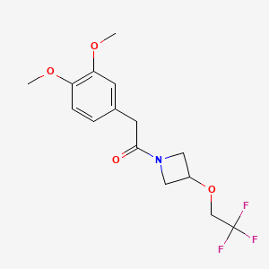 molecular formula C15H18F3NO4 B2454956 2-(3,4-二甲氧基苯基)-1-(3-(2,2,2-三氟乙氧基)氮杂环丁烷-1-基)乙酮 CAS No. 2034542-56-6