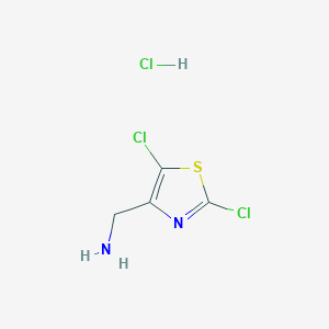 molecular formula C4H5Cl3N2S B2456823 (2,5-Dichlor-1,3-thiazol-4-yl)methanamin;hydrochlorid CAS No. 2490405-91-7