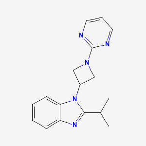 molecular formula C17H19N5 B2456984 2-Propan-2-yl-1-(1-pyrimidin-2-ylazetidin-3-yl)benzimidazole CAS No. 2415500-01-3