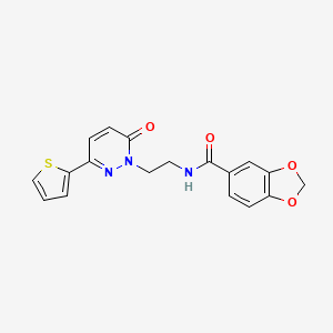 molecular formula C18H15N3O4S B2457450 N-(2-(6-oxo-3-(thiophen-2-yl)pyridazin-1(6H)-yl)ethyl)benzo[d][1,3]dioxole-5-carboxamide CAS No. 946340-91-6