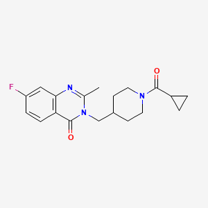 molecular formula C19H22FN3O2 B2457960 3-[[1-(Cyclopropanecarbonyl)piperidin-4-yl]methyl]-7-fluoro-2-methylquinazolin-4-one CAS No. 2415510-50-6