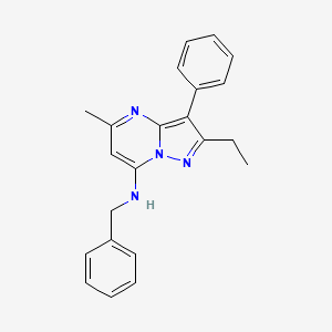 molecular formula C22H22N4 B2457998 N-benzyl-2-ethyl-5-methyl-3-phenylpyrazolo[1,5-a]pyrimidin-7-amine CAS No. 890619-81-5