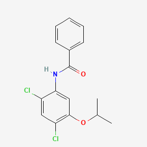 molecular formula C16H15Cl2NO2 B2459150 N-(2,4-dichloro-5-isopropoxyphenyl)benzenecarboxamide CAS No. 338961-13-0