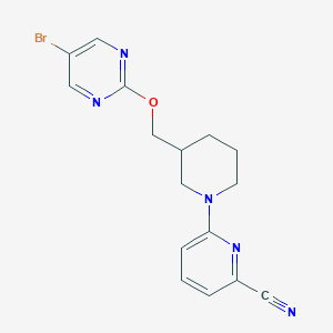 molecular formula C16H16BrN5O B2459180 6-[3-[(5-Bromopyrimidin-2-yl)oxymethyl]piperidin-1-yl]pyridine-2-carbonitrile CAS No. 2379988-78-8