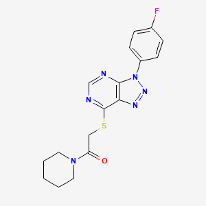 molecular formula C17H17FN6OS B2459188 2-[3-(4-Fluorophenyl)triazolo[4,5-d]pyrimidin-7-yl]sulfanyl-1-piperidin-1-ylethanone CAS No. 863459-75-0