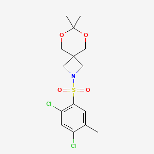 molecular formula C15H19Cl2NO4S B2460013 2-((2,4-二氯-5-甲基苯基)磺酰基)-7,7-二甲基-6,8-二氧杂-2-氮杂螺[3.5]壬烷 CAS No. 1396745-93-9