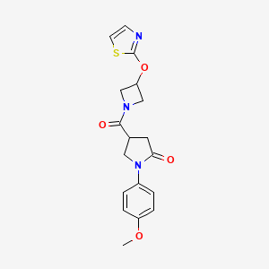 molecular formula C18H19N3O4S B2460842 1-(4-甲氧基苯基)-4-(3-(噻唑-2-氧基)氮杂环丁烷-1-羰基)吡咯烷-2-酮 CAS No. 1798047-19-4