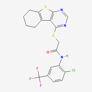 molecular formula C19H15ClF3N3OS2 B2461287 N-[2-氯-5-(三氟甲基)苯基]-2-(5,6,7,8-四氢-[1]苯并噻唑并[2,3-d]嘧啶-4-基硫代)乙酰胺 CAS No. 303787-97-5