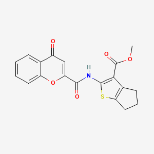 molecular formula C19H15NO5S B2461423 2-[(4-oxocromeno-2-carbonil)amino]-5,6-dihidro-4H-ciclopenta[b]tiofeno-3-carboxilato de metilo CAS No. 477570-49-3