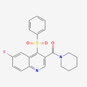 molecular formula C21H19FN2O3S B2461461 6-Fluoro-4-(phenylsulfonyl)-3-(piperidin-1-ylcarbonyl)quinoline CAS No. 1111164-65-8