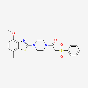 molecular formula C21H23N3O4S2 B2461728 1-(4-(4-甲氧基-7-甲基苯并[d]噻唑-2-基)哌嗪-1-基)-2-(苯基磺酰基)乙酮 CAS No. 897487-48-8