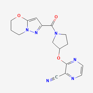 molecular formula C16H16N6O3 B2462242 3-((1-(6,7-dihydro-5H-pyrazolo[5,1-b][1,3]oxazine-2-carbonyl)pyrrolidin-3-yl)oxy)pyrazine-2-carbonitrile CAS No. 2034576-34-4