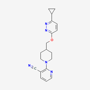 molecular formula C19H21N5O B2462283 2-[4-[(6-Cyclopropylpyridazin-3-yl)oxymethyl]piperidin-1-yl]pyridine-3-carbonitrile CAS No. 2319850-02-5