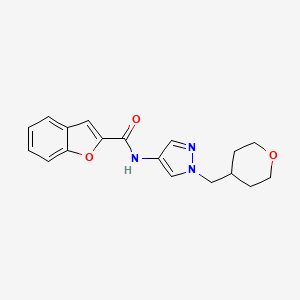 molecular formula C18H19N3O3 B2462542 N-(1-((tetrahydro-2H-pyran-4-yl)methyl)-1H-pyrazol-4-yl)benzofuran-2-carboxamide CAS No. 1705097-28-4