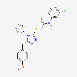 molecular formula C22H20ClN5O2S B2463299 N-(3-chlorophenyl)-2-((5-(4-methoxybenzyl)-4-(1H-pyrrol-1-yl)-4H-1,2,4-triazol-3-yl)thio)acetamide CAS No. 896305-37-6