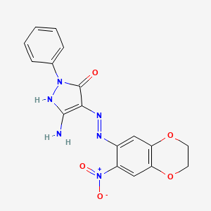 molecular formula C17H14N6O5 B2463607 (E)-3-amino-4-(2-(7-nitro-2,3-dihydrobenzo[b][1,4]dioxin-6-yl)hydrazono)-1-phenyl-1H-pyrazol-5(4H)-one CAS No. 300816-75-5