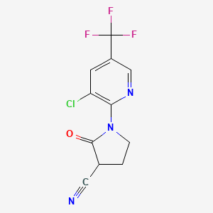 molecular formula C11H7ClF3N3O B2463681 1-[3-Chloro-5-(trifluoromethyl)pyridin-2-yl]-2-oxopyrrolidine-3-carbonitrile CAS No. 400087-72-1