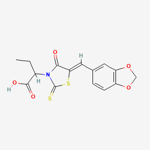 molecular formula C15H13NO5S2 B2464382 (Z)-2-(5-(benzo[d][1,3]dioxol-5-ylmethylene)-4-oxo-2-thioxothiazolidin-3-yl)butanoic acid CAS No. 872696-43-0