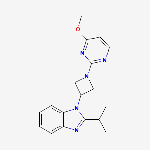 molecular formula C18H21N5O B2464509 1-[1-(4-Methoxypyrimidin-2-yl)azetidin-3-yl]-2-propan-2-ylbenzimidazole CAS No. 2415509-91-8