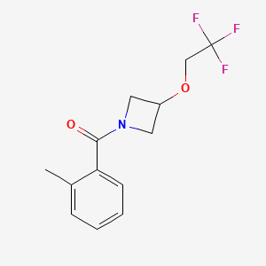 molecular formula C13H14F3NO2 B2464545 o-Tolyl(3-(2,2,2-trifluoroethoxy)azetidin-1-yl)methanone CAS No. 2034249-85-7