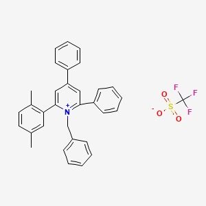 molecular formula C33H28F3NO3S B2464695 1-Benzyl-2-(2,5-dimethylphenyl)-4,6-diphenylpyridin-1-ium trifluoromethanesulfonate CAS No. 86018-79-3