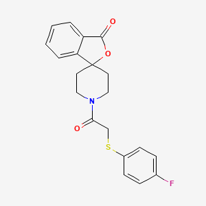 molecular formula C20H18FNO3S B2464854 1'-(2-((4-fluorophenyl)thio)acetyl)-3H-spiro[isobenzofuran-1,4'-piperidin]-3-one CAS No. 1706214-57-4