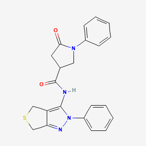 molecular formula C22H20N4O2S B2465074 5-oxo-1-phenyl-N-(2-phenyl-4,6-dihydro-2H-thieno[3,4-c]pyrazol-3-yl)pyrrolidine-3-carboxamide CAS No. 872596-50-4