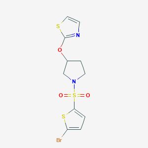 molecular formula C11H11BrN2O3S3 B2465577 2-((1-((5-溴噻吩-2-基)磺酰基)吡咯烷-3-基)氧基)噻唑 CAS No. 2198308-80-2