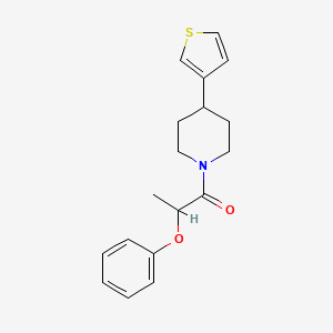 molecular formula C18H21NO2S B2465870 2-苯氧基-1-(4-(噻吩-3-基)哌啶-1-基)丙酮 CAS No. 1396869-49-0