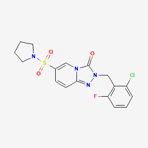 molecular formula C17H16ClFN4O3S B2466143 2-(2-chloro-6-fluorobenzyl)-6-(pyrrolidin-1-ylsulfonyl)[1,2,4]triazolo[4,3-a]pyridin-3(2H)-one CAS No. 1251704-87-6