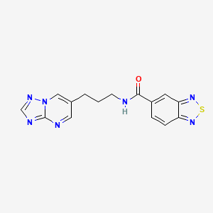 molecular formula C15H13N7OS B2466156 N-(3-([1,2,4]三唑并[1,5-a]嘧啶-6-基)丙基)苯并[c][1,2,5]噻二唑-5-甲酰胺 CAS No. 2034324-55-3