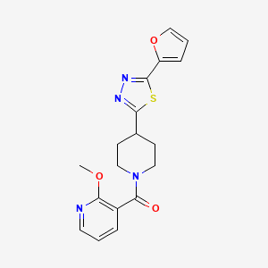 molecular formula C18H18N4O3S B2466524 (4-(5-(Furan-2-yl)-1,3,4-thiadiazol-2-yl)piperidin-1-yl)(2-methoxypyridin-3-yl)methanone CAS No. 1226432-92-3