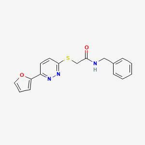 molecular formula C17H15N3O2S B2467028 N-benzyl-2-[6-(furan-2-yl)pyridazin-3-yl]sulfanylacetamide CAS No. 872703-95-2