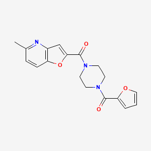 molecular formula C18H17N3O4 B2467158 （4-(呋喃-2-羰基)哌嗪-1-基)(5-甲基呋喃[3,2-b]吡啶-2-基)甲酮 CAS No. 941969-17-1