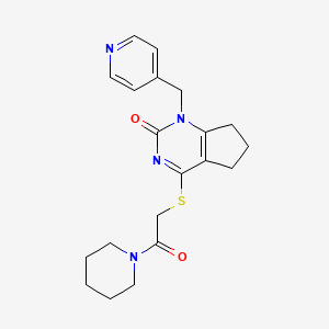 molecular formula C20H24N4O2S B2467170 4-((2-氧代-2-(哌啶-1-基)乙基)硫代)-1-(吡啶-4-基甲基)-6,7-二氢-1H-环戊[d]嘧啶-2(5H)-酮 CAS No. 932961-93-8